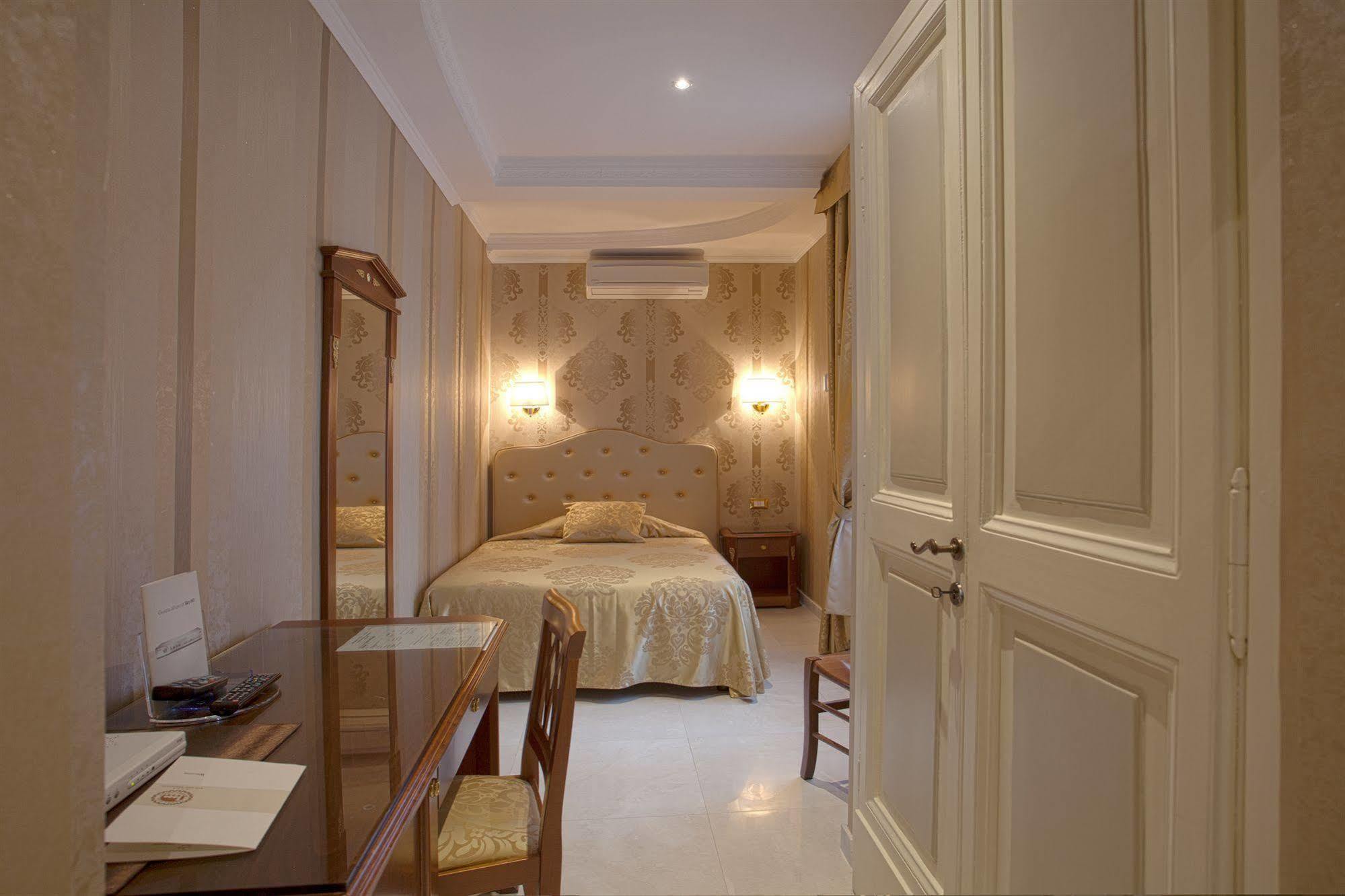 Pensionat Navona Queen Rooftop Rom
